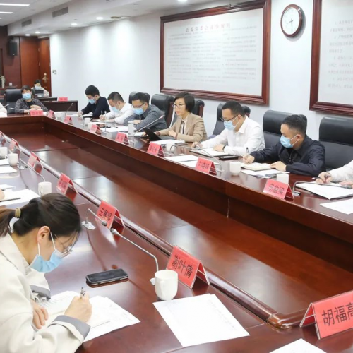 黄慧参加县委办第一党支部组织生活会：全力推动县委各项工作高效落实