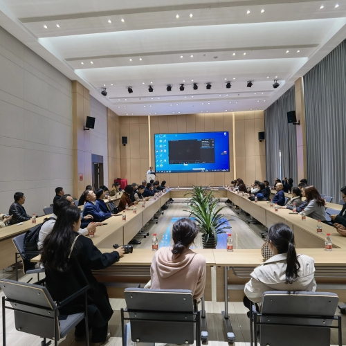 温州市企业家协会举办第八期互看互学活动——企业家们走进温州宏丰电工合金、奔腾激光