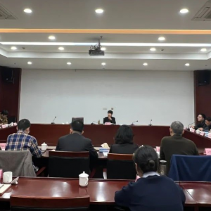 龚剑涧副县长到县人社局召开2022年工作务虚会