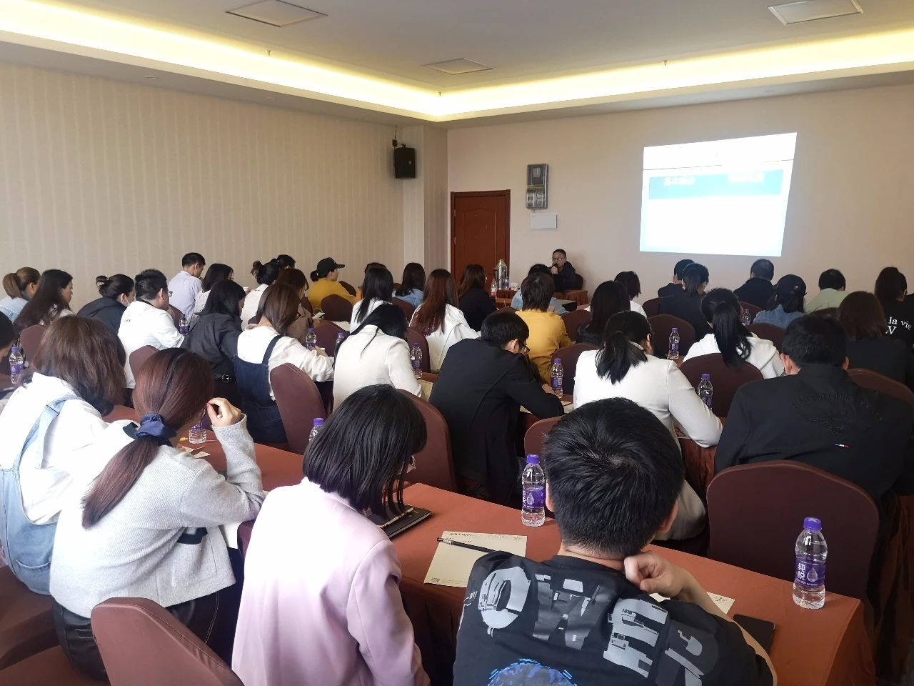 经开区所得税专项培训成功举办(图1)